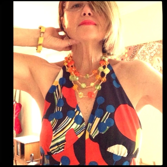 WELCOME TO MY POSH CLOSET💋 Show me yours too! - Picture 7 of 8